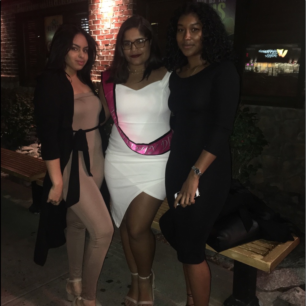 Meet your Posher, Alejandra